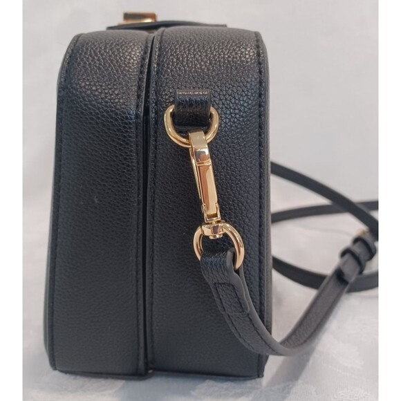 VINTAGE GUESS BLACK FAUX PEBBLED LEATHER SQUARE CROSSBODY BAG - Picture 6 of 13